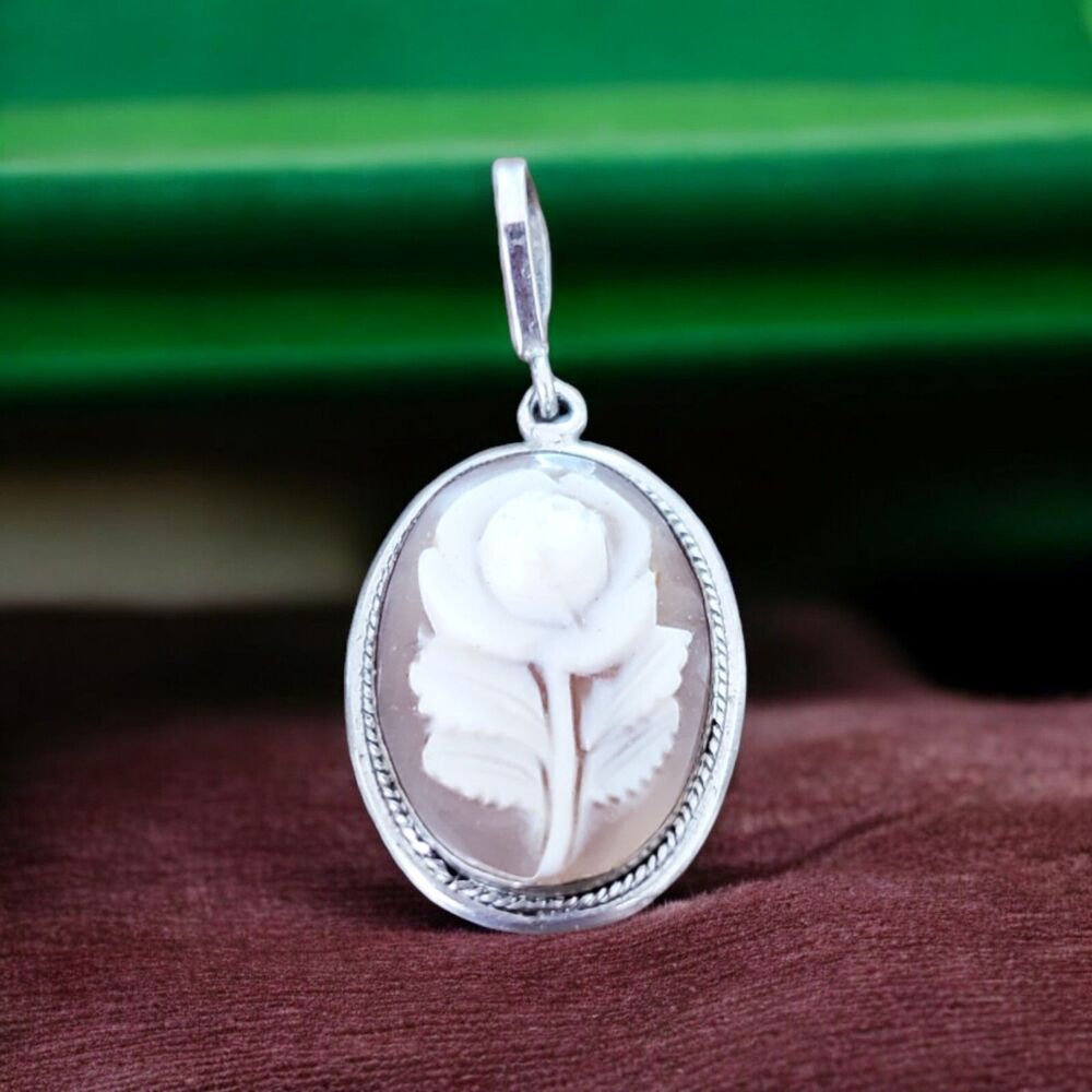 Vintage Sterling Silver Cameo Pendant Carved Shell
